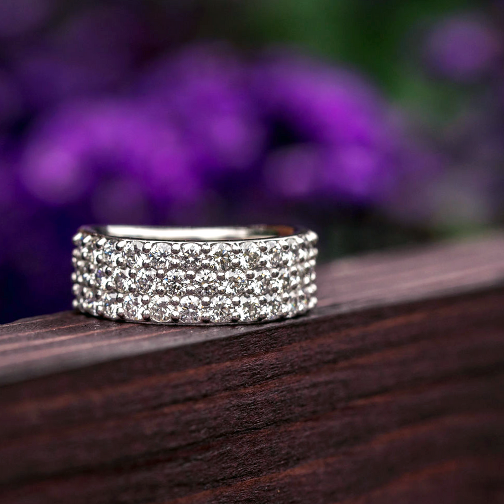 Pavé Diamond Band